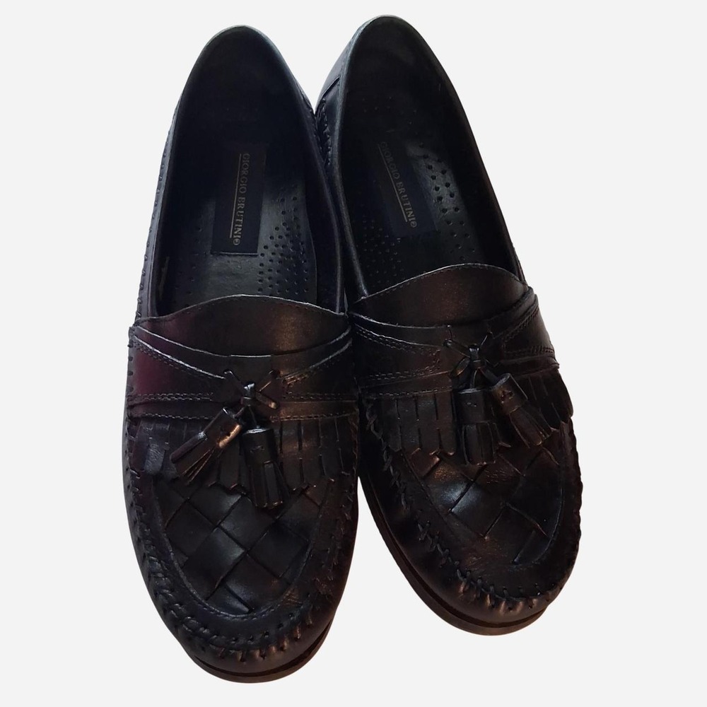 Mens Giorgio Brutini black leather kiltie loafers with woven texture and tassels